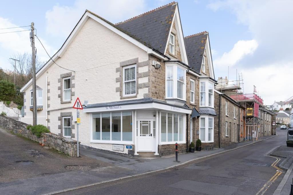 Luxury Modern Suite In Marazion With Parking Zewnętrze zdjęcie